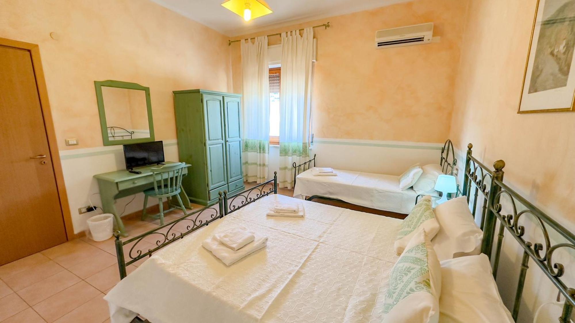 Su Recreu 'E Mare Hotell Bosa Marina Eksteriør bilde