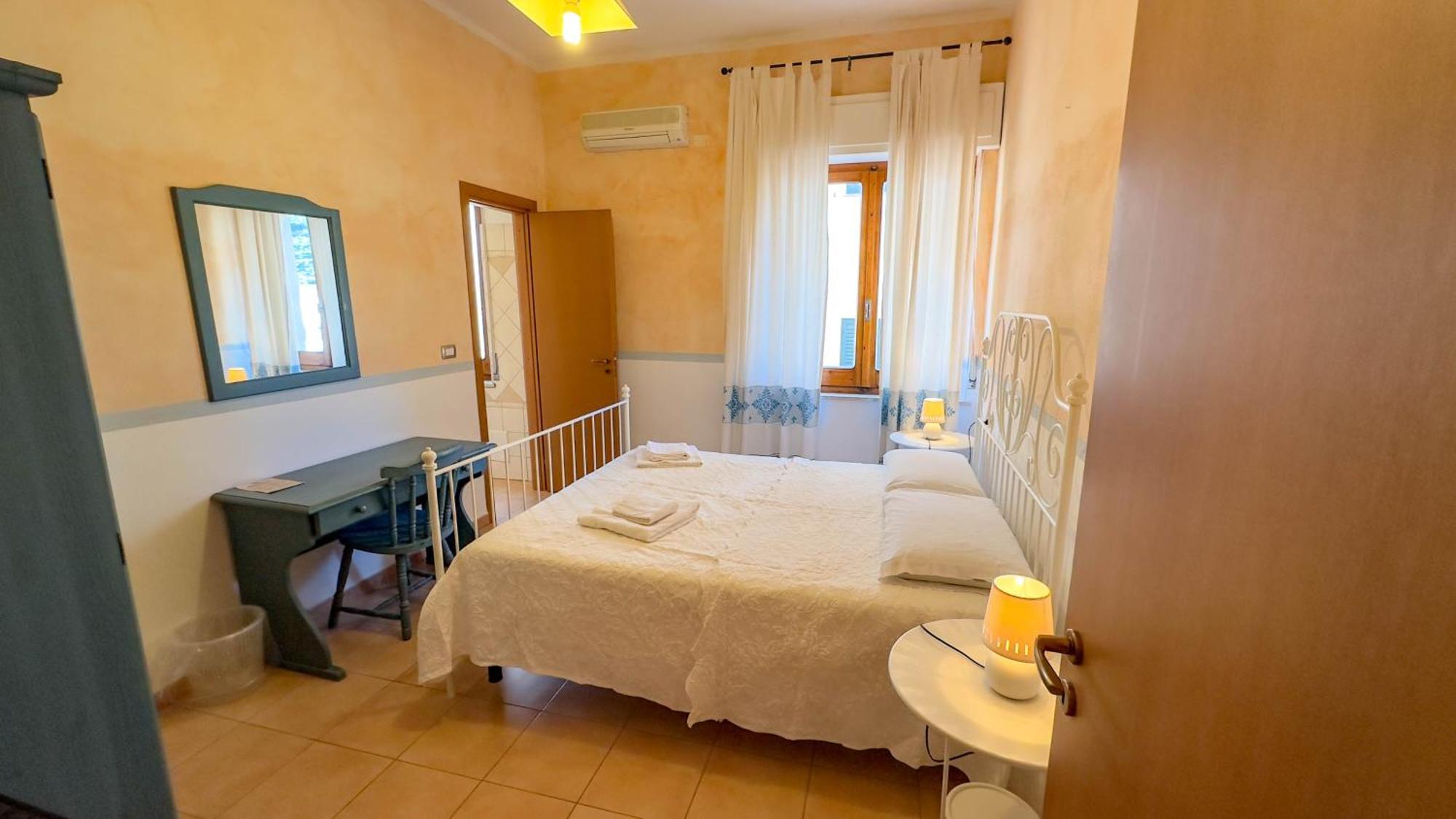 Su Recreu 'E Mare Hotell Bosa Marina Eksteriør bilde