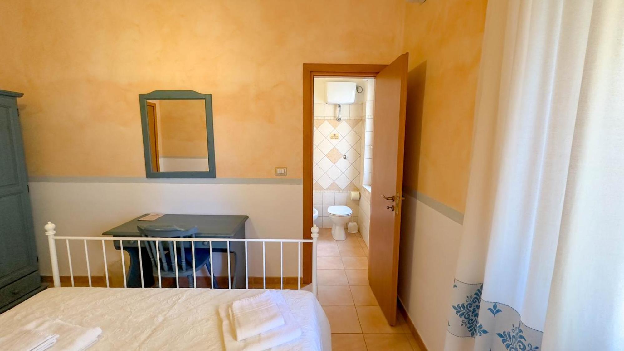 Su Recreu 'E Mare Hotell Bosa Marina Eksteriør bilde
